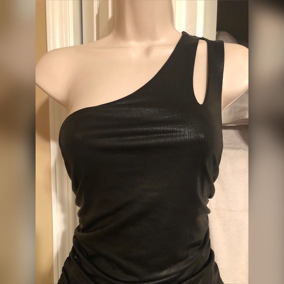 Little black pleather dress - Picture 4 of 8